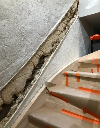 travaux mur escaliers